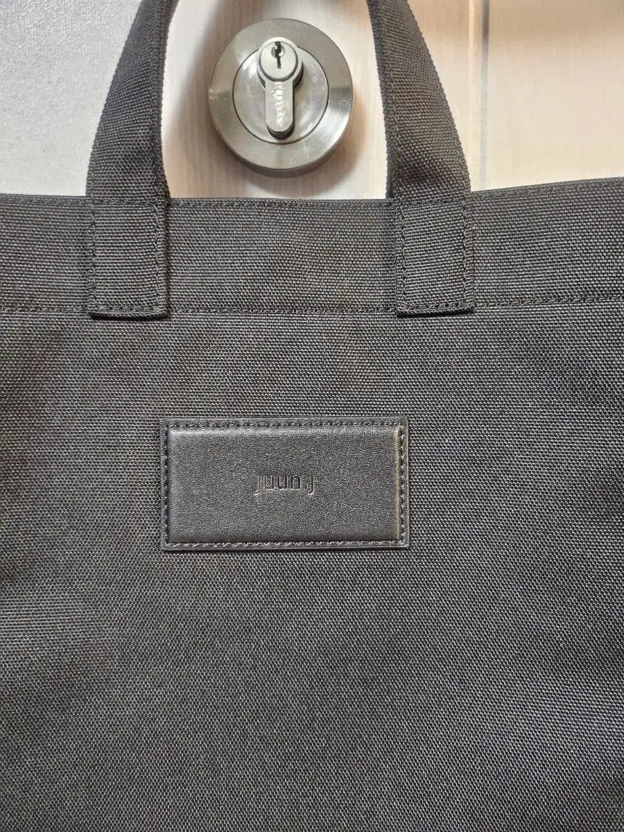 新品 正規品 Juun.J ジュンジェイ トゥー品 クロスバッグ (配送 無料)