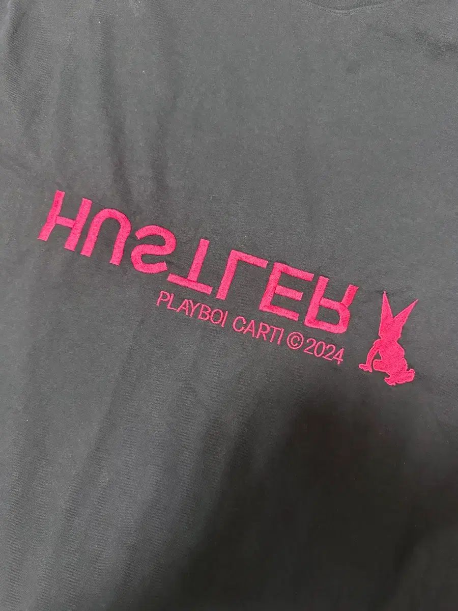 PLAYBOY(プレイボーイ) × シェイン・オリバー ComplexCon Tシャツ PLAYBOY(プレイボーイ) × シェイン・オリバー ComplexCon Tシャツ