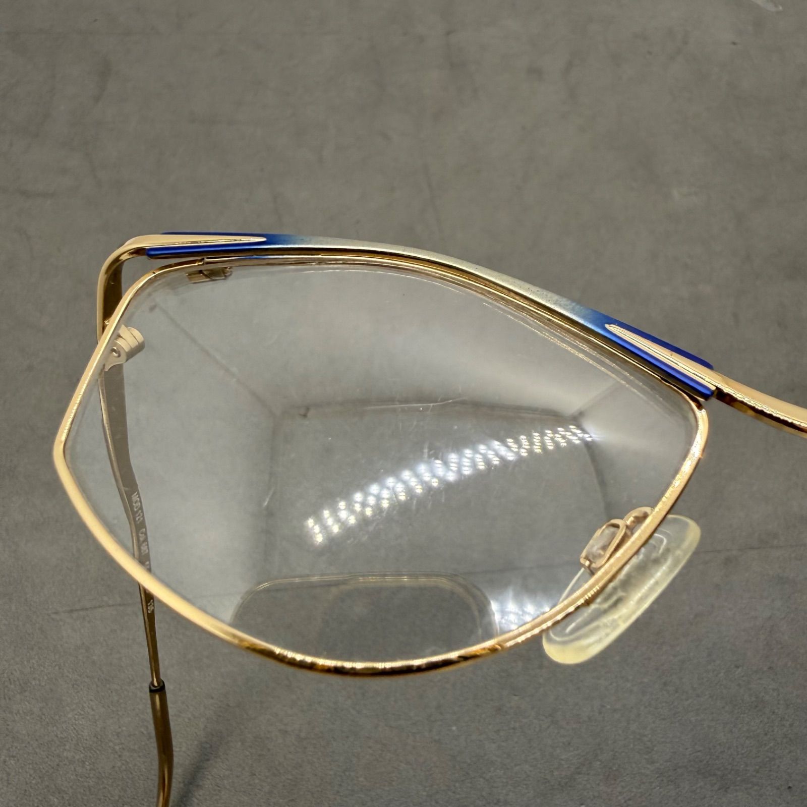 CAZAL 90s GERMANY VTG blue × gold eyegear MOD.121 カザール ドイツ製 青金フレーム メガネ サングラス デモレンズ オールド ヴィンテージ 希少 レア CAZAL 90s GERMANY VTG blue × gold eyegear MOD.121 カザール ドイツ製 青金フレーム メガネ サングラス デモレンズ オールド ヴィンテージ 希少 レア