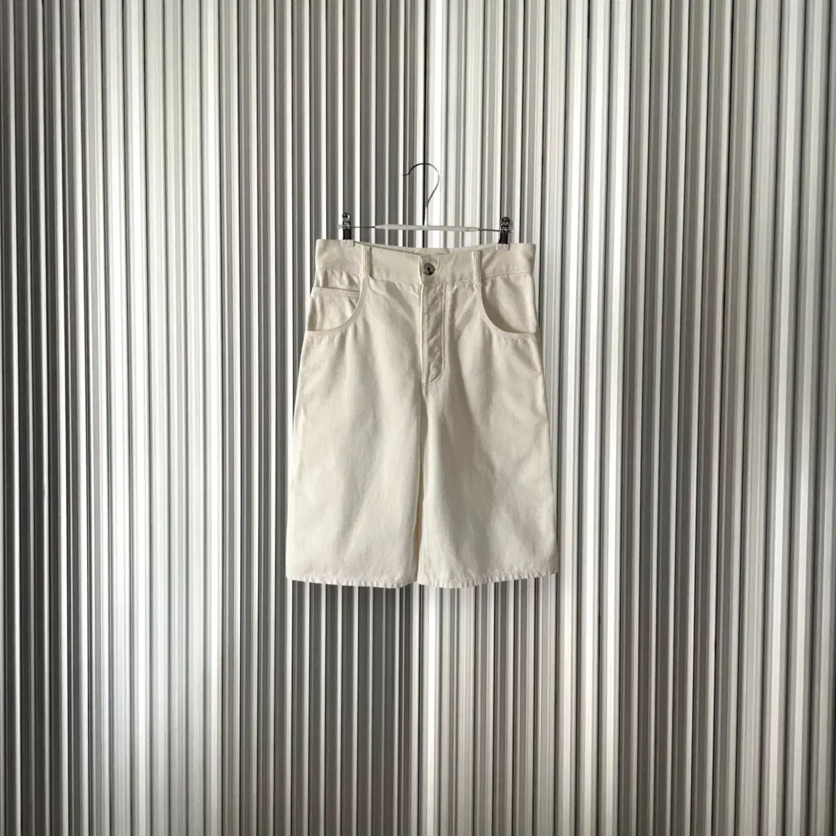 ボッテガ・ヴェネタのパンツ