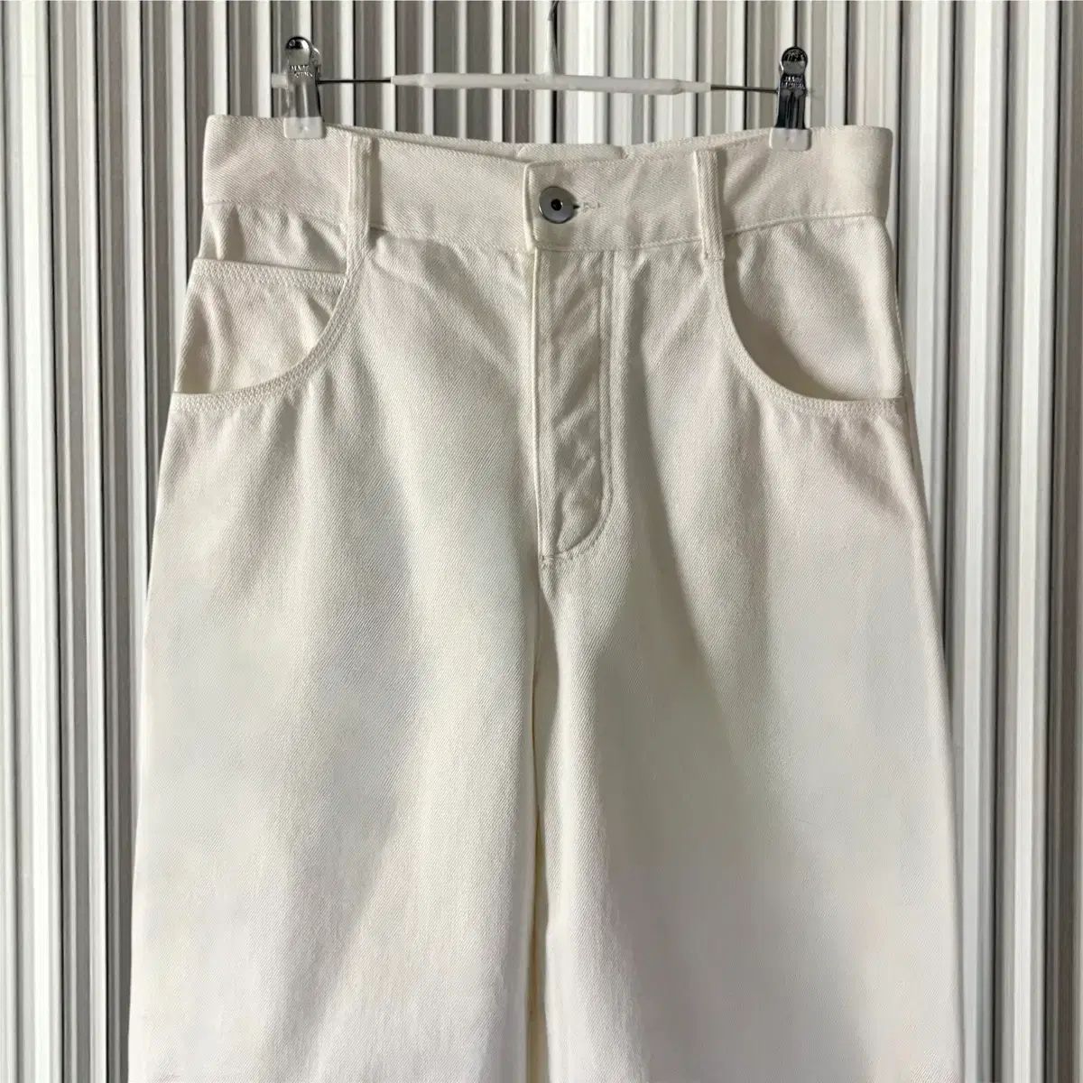 ボッテガ・ヴェネタのパンツ