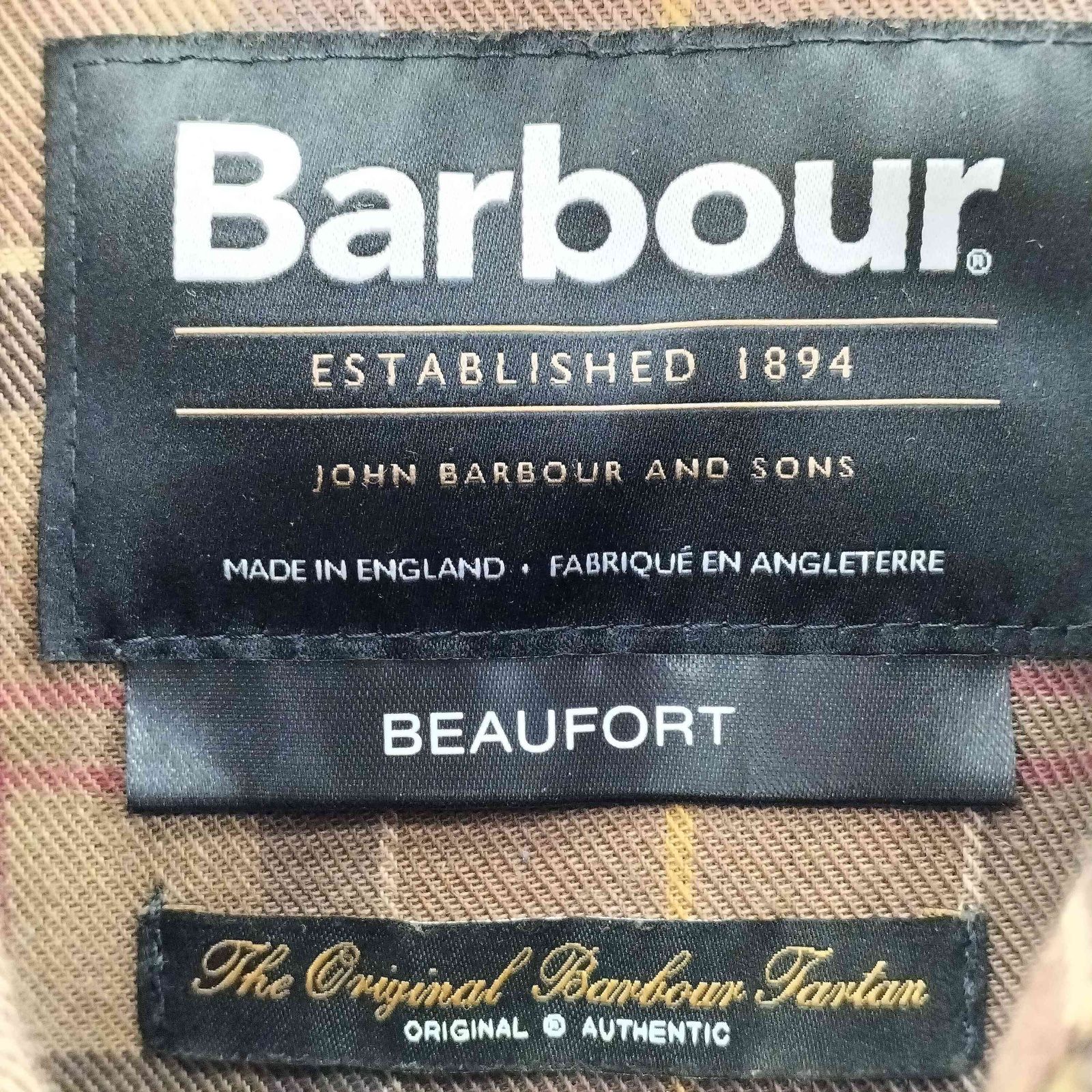 バブアー Barbour 25aw BEAUFORT Wax Jacket ワックス ジャケット レギュラーフィット メンズ UK:40 バブアー Barbour 25aw BEAUFORT Wax Jacket ワックス ジャケット レギュラーフィット メンズ UK:40