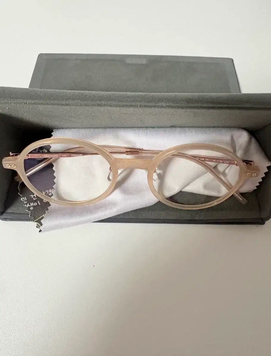 VERA WANG ヴェラウォン チタン メガネ