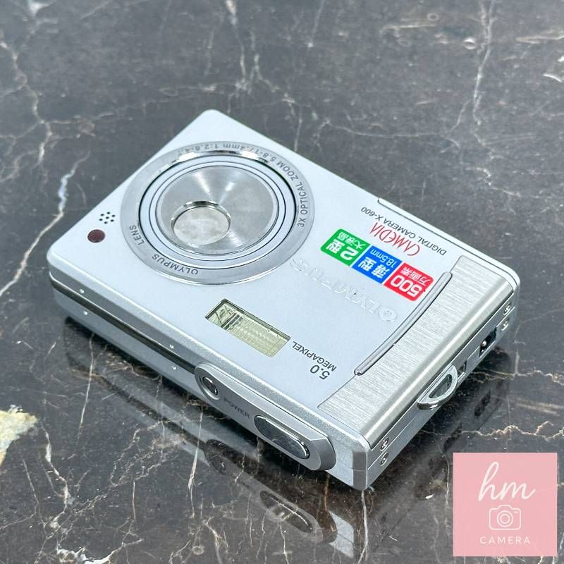 OLYMPUS CAMEDIA X-600 シルバー 1010万画素 光学3倍ズーム CCD