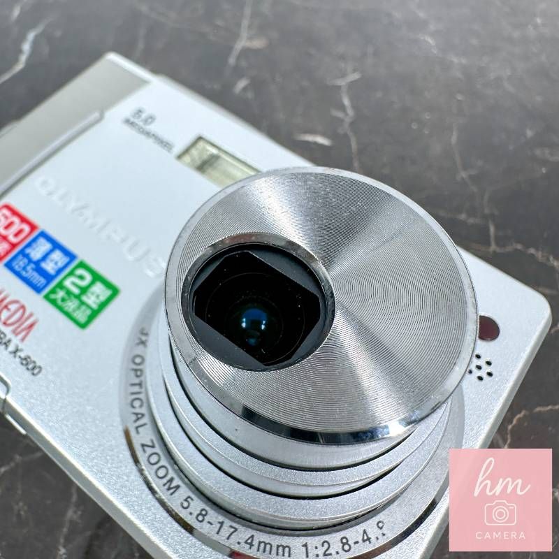 OLYMPUS CAMEDIA X-600 シルバー 1010万画素 光学3倍ズーム CCD
