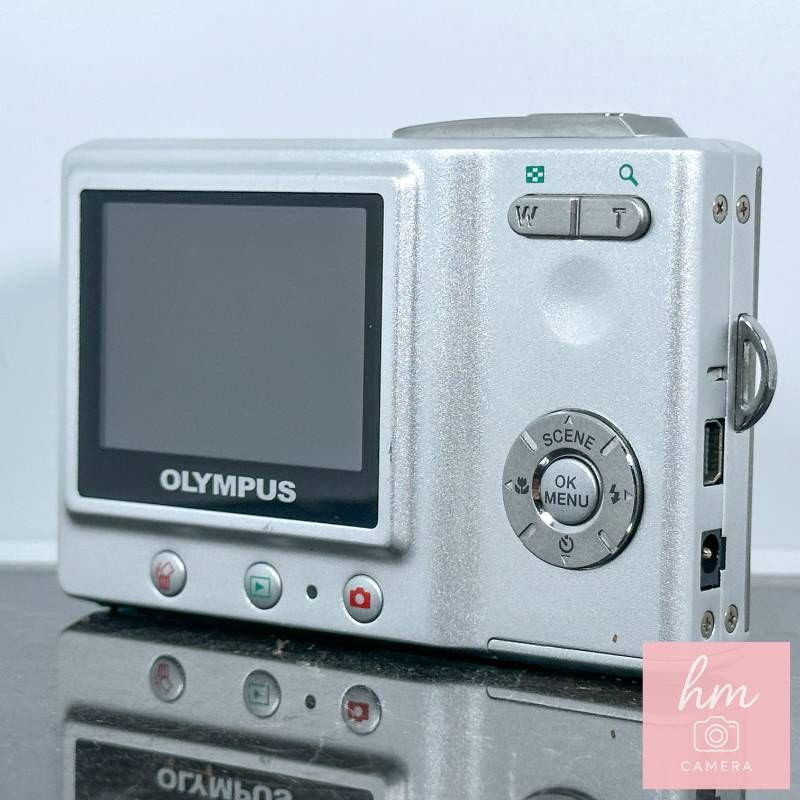 OLYMPUS CAMEDIA X-600 シルバー 1010万画素 光学3倍ズーム CCD