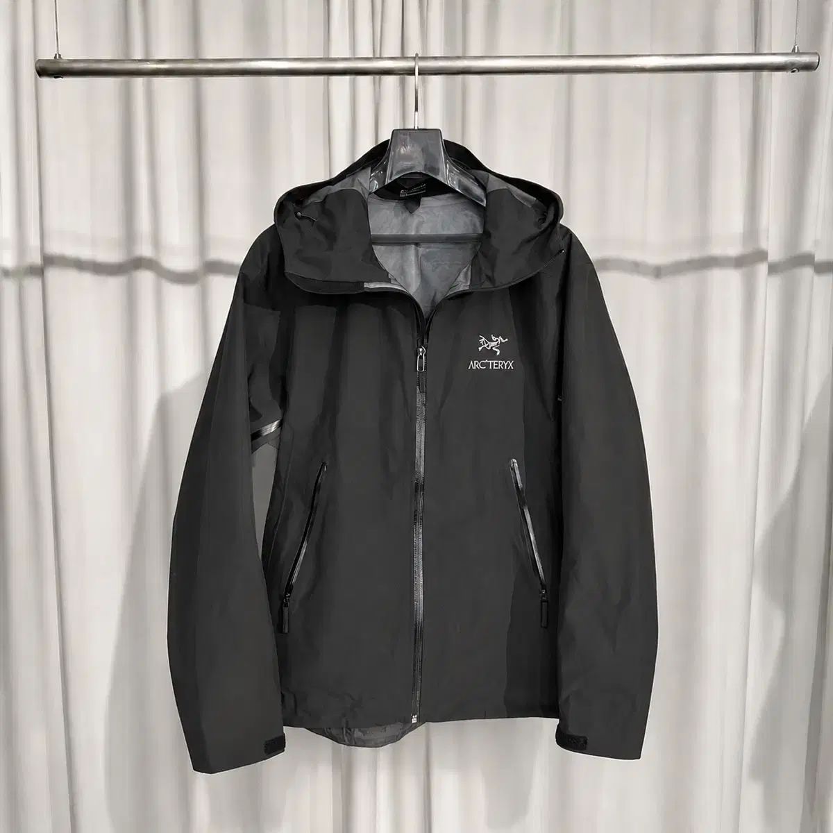 Lサイズ ほぼ新品 ARC'TERYX アークテリクス ベータ LT ジャケット ウィンドブレーカー ブラック