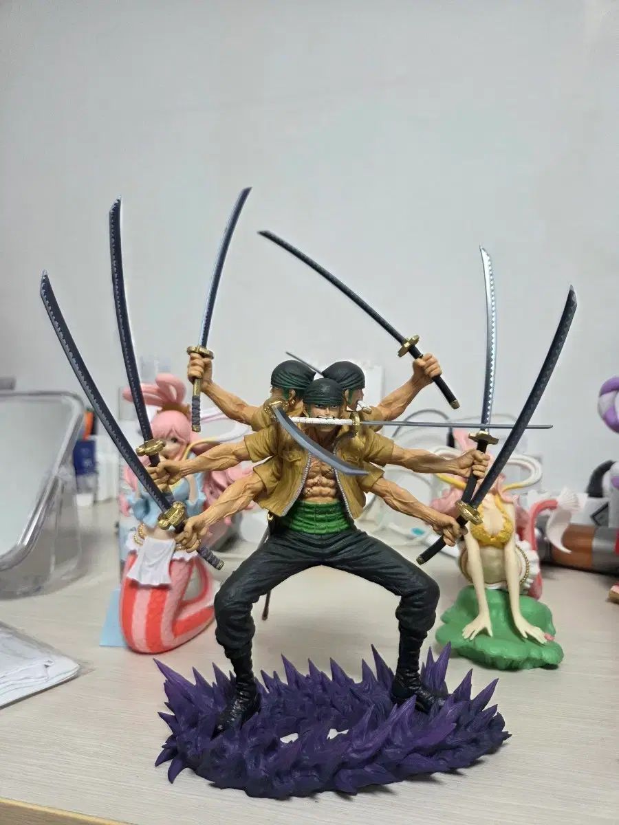 ONE PIECE サホンの系譜 ラストワン ゾロ