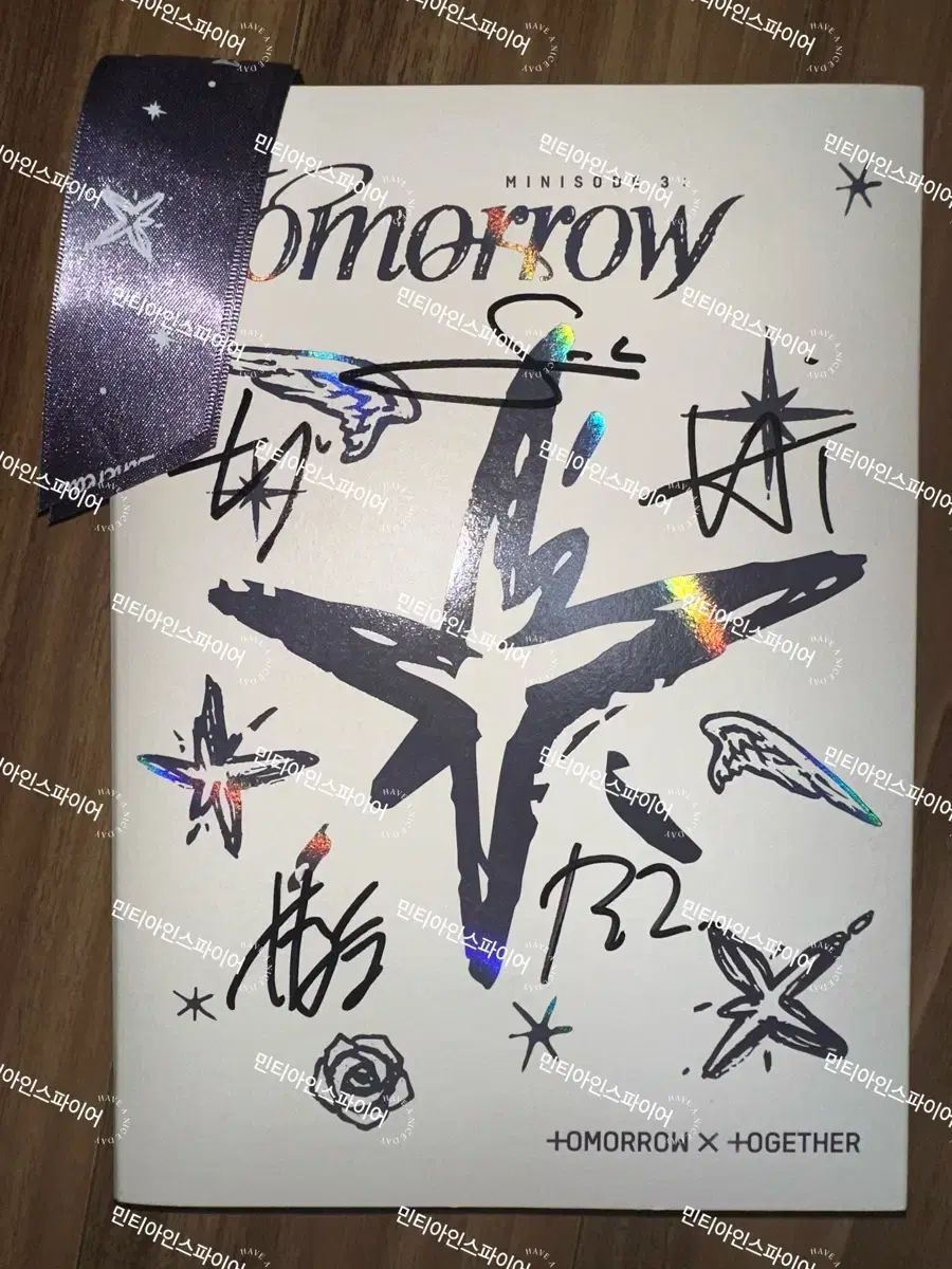 非売品) TOMORROW X TOGETHER(TXT) MINI 3集 ミニソー ド3 サイン アルバム