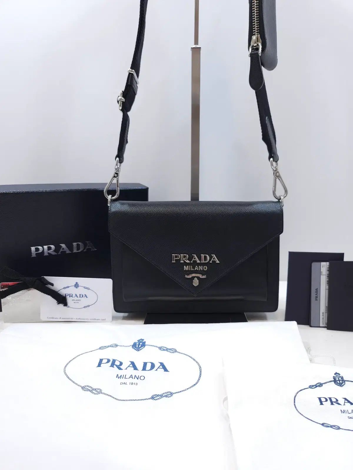 正規品 PRADA プラダ サフィアーノ ENVELOPE(エンベロープ) クロスバック 1BP020
