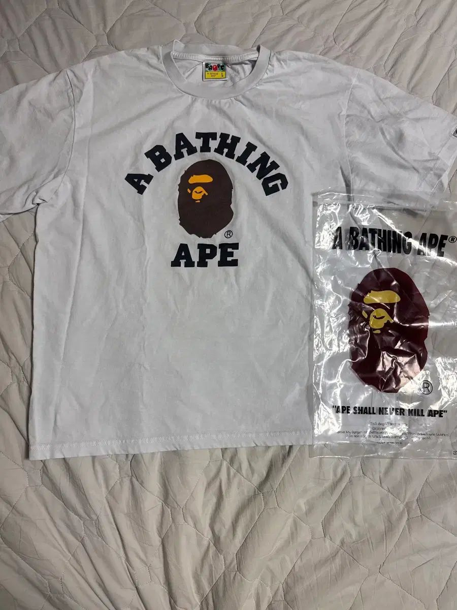 A BATHING APE アベイシングエイプ 半袖Tシャツ 白 L