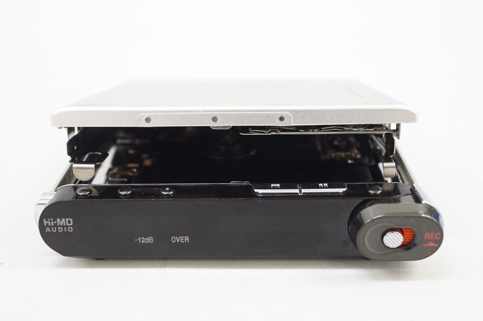 C111709) SONY ソニー ポータブルMDプレーヤー Hi-MD WALKMAN MZ-RH1