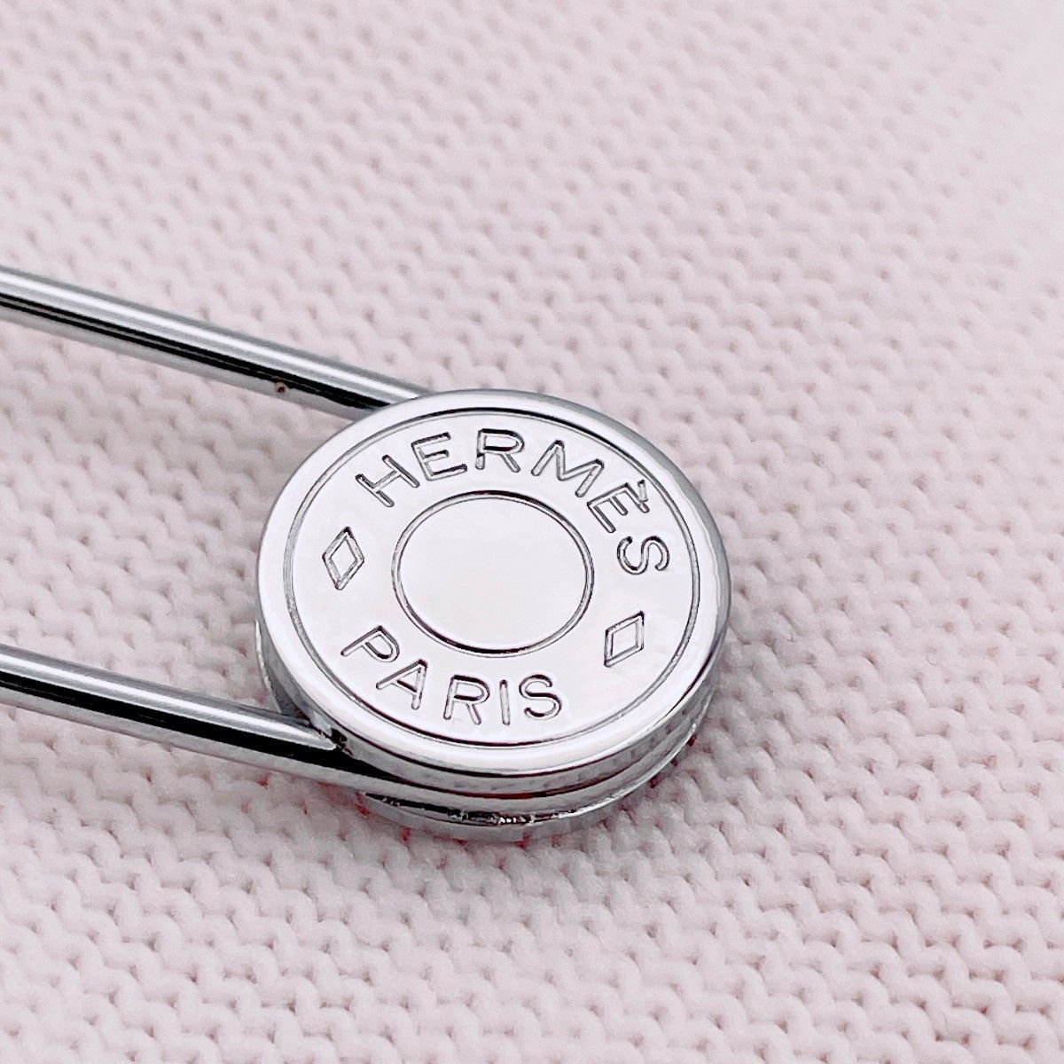 ◇エルメス◇清掃消毒済 HERMES セリエ ピンブローチ ブローチ 安全
