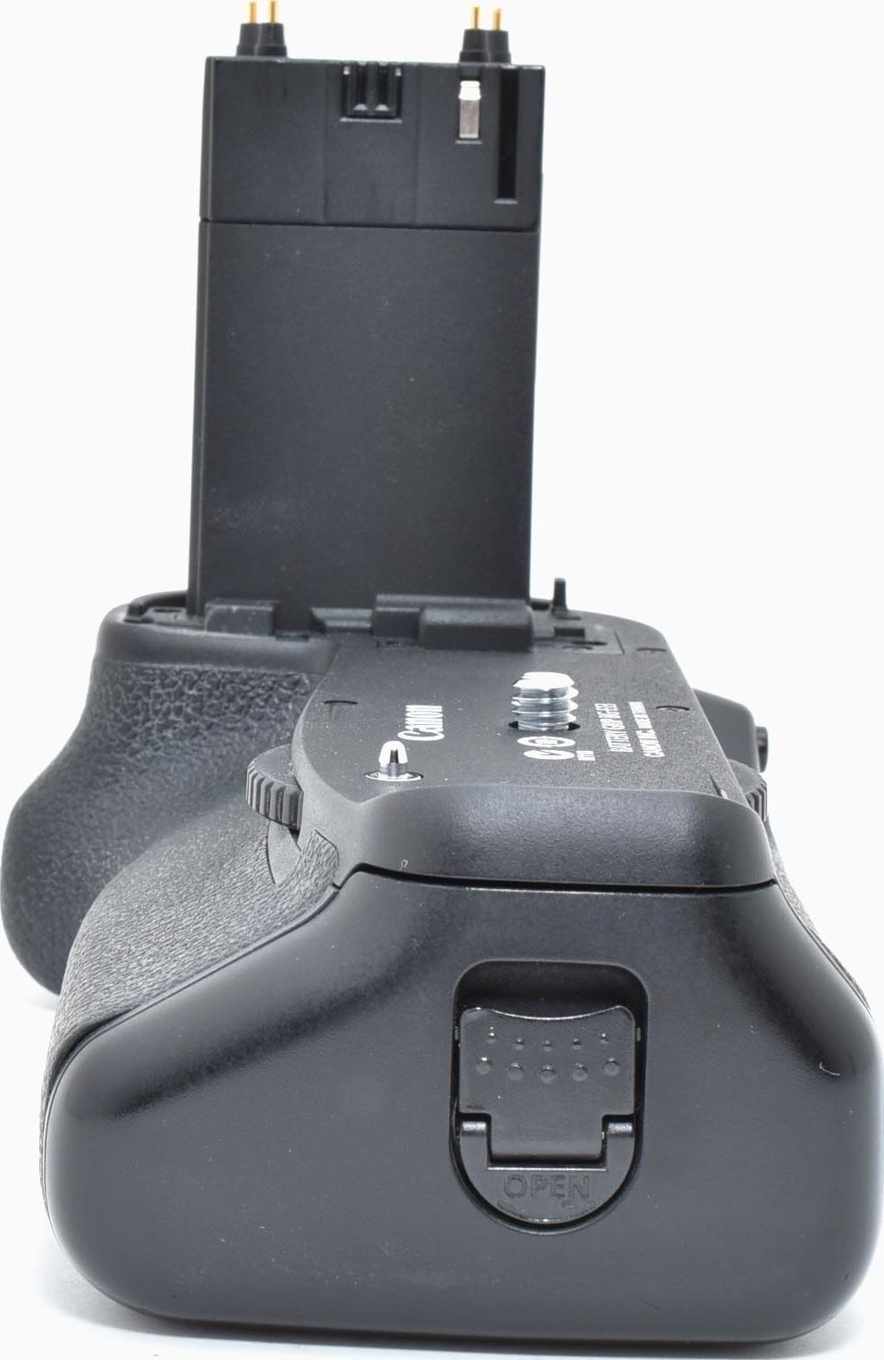 C13[7472B]☆美品☆ キヤノン Canon BATTERY GRIP BG-E13 【 EOS 6D 用