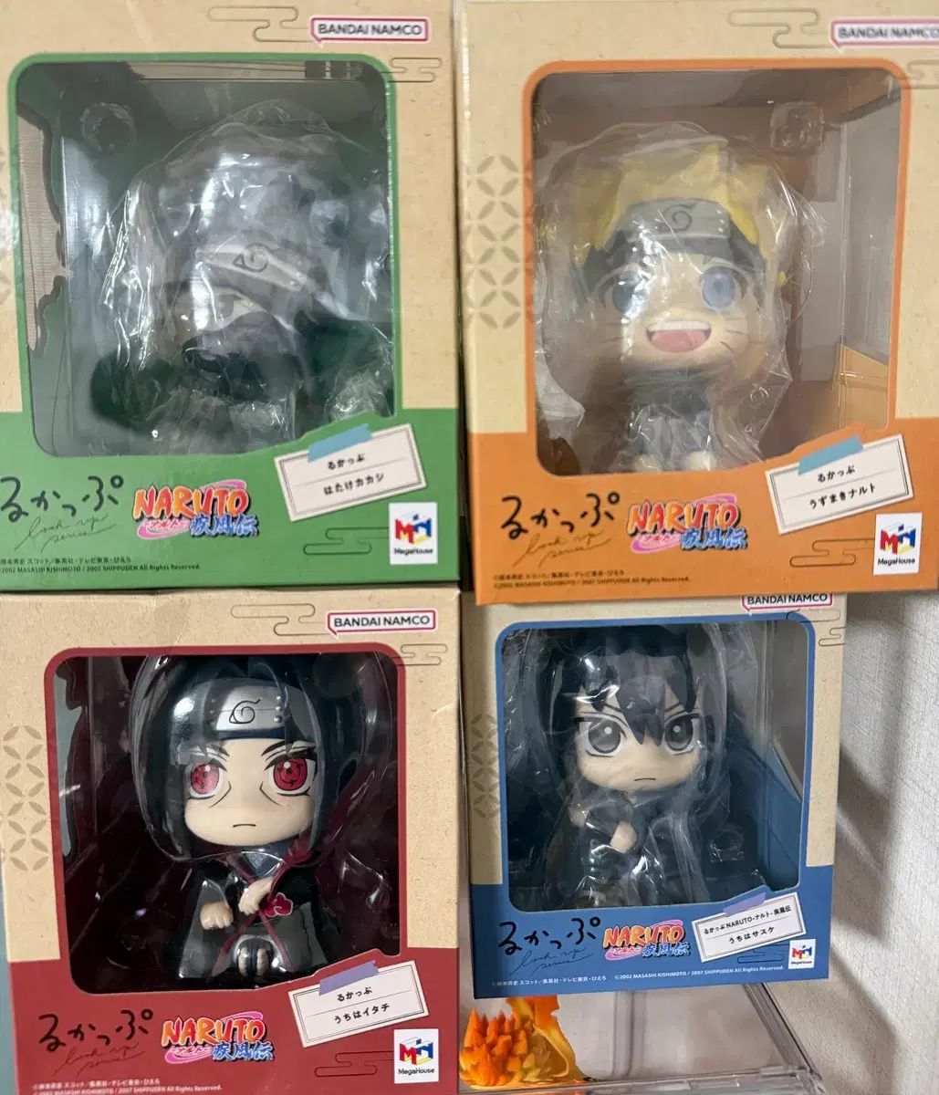 NARUTO-ナルト- ルック UP まとめ 出品 (NARUTO -ナルト- うちは サスケ イタチ カカシ)