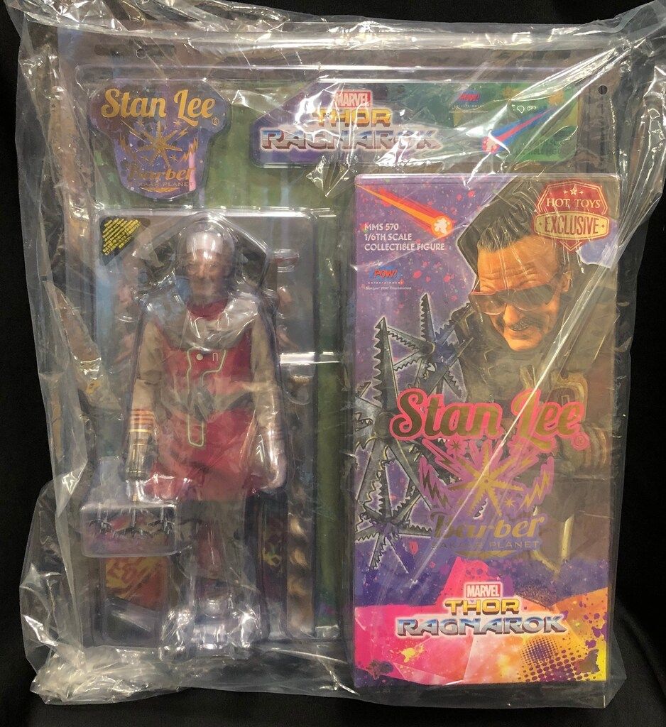 HOTTOYS 1/6TH SCALE COLLECTIBLE FIGURE STAN LEE MMS570