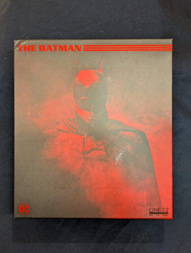 MEZCO ONE：12 THE BATMAN