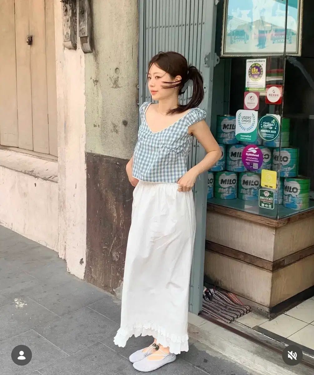 ソーディングキー ブレーザー Serene White Skirt
