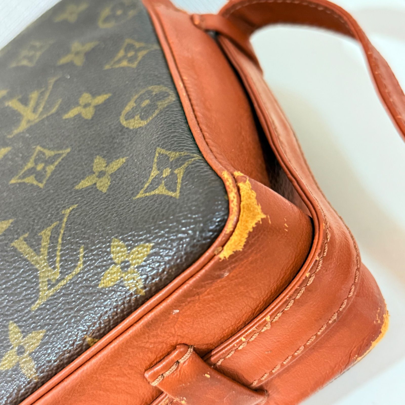LOUIS VUITTON ルイヴィトン サックバンドリエール ショルダーバッグ 