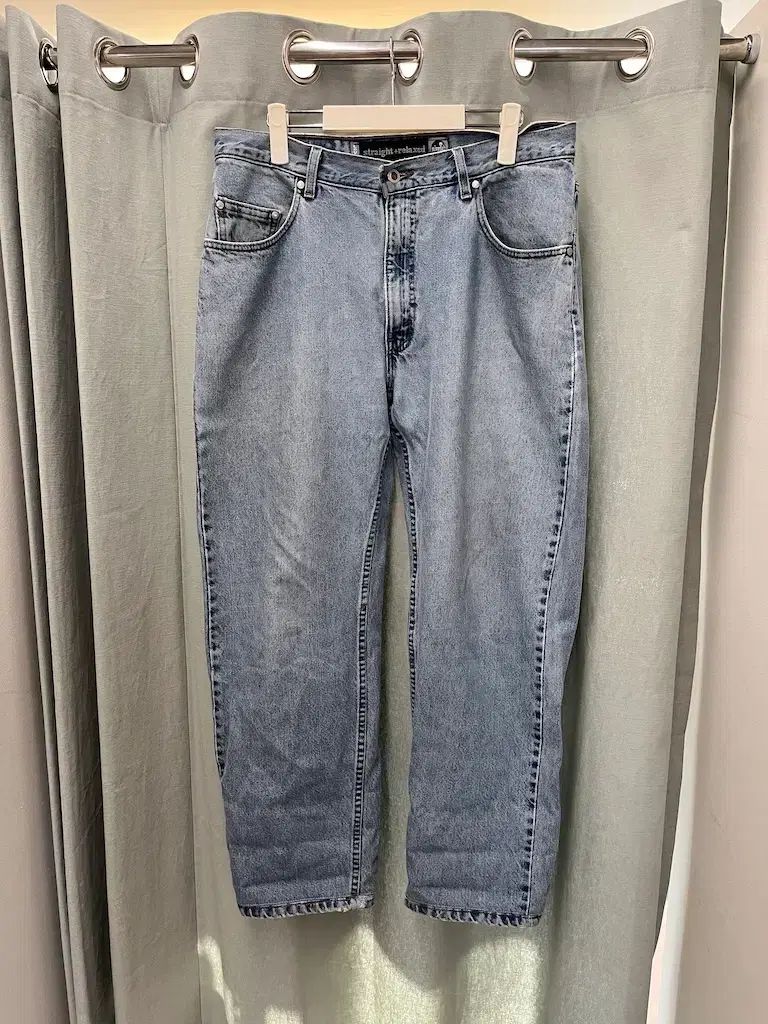 リーバイス Levi