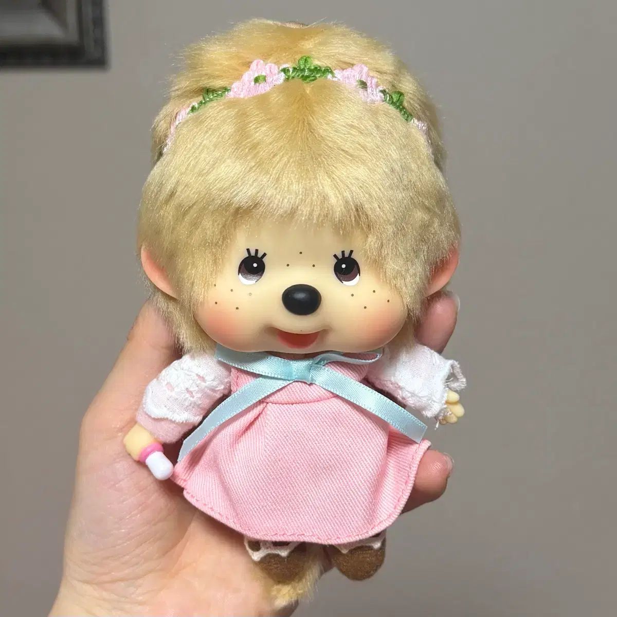 正規品 モンチッチ フラワー カチューシャ マスコット キーホルダー ベビチッチ