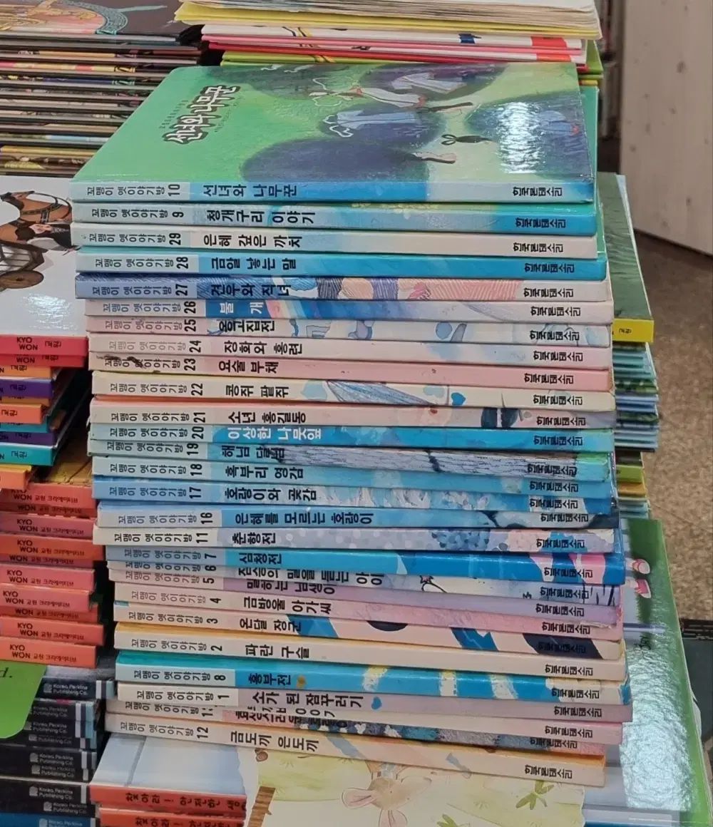꼬맹이 옛이야기방 한국몬테소리 28권 세트 어린이책 중고책 子供向け昔話部屋 韓国モンテッソーリ 28巻 セット 子供向けの本 中古本