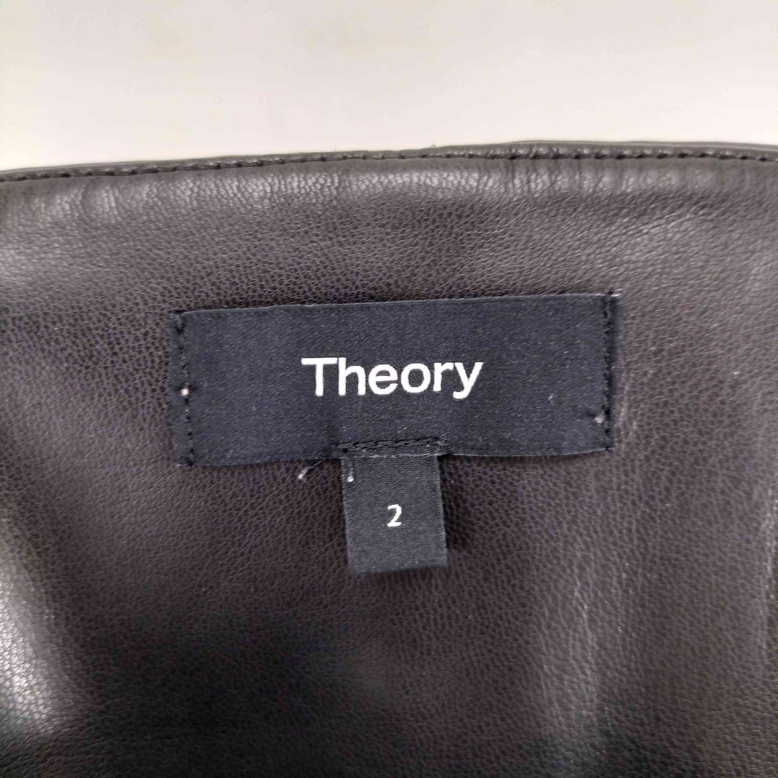 Theory フェイクレザー　A ラインスカート セオリー theory フェイクレザー Aライン スカート レディース 2