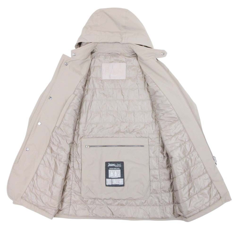 新品同様 Herno RESORT ヘルノ リゾート パッカブル トラベルジャケット ブルゾン アウター 中綿 ナイロン ジップアップ 46 ベージュ メンズ 古着 中古 USED 新品同様 Herno RESORT ヘルノ リゾート パッカブル トラベル