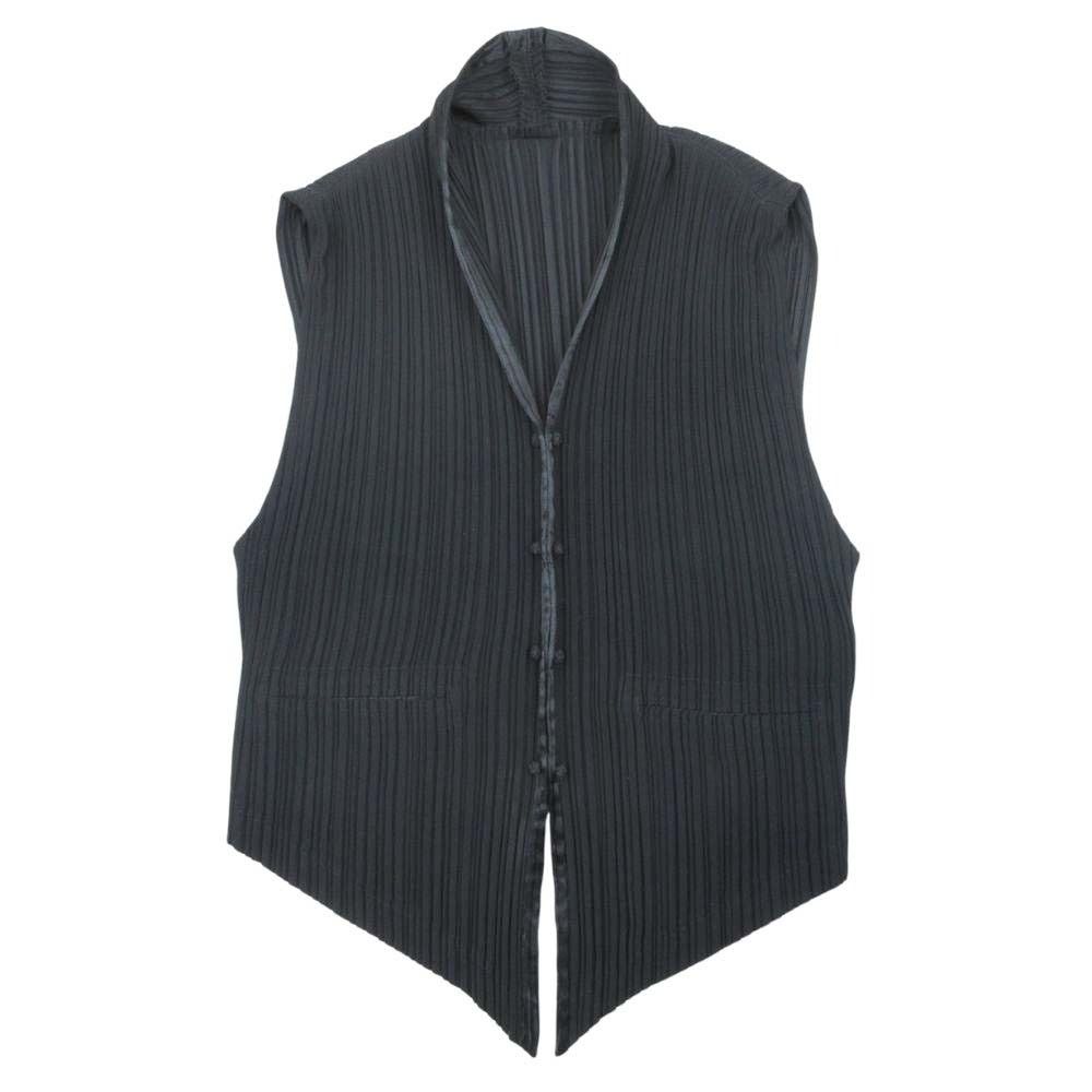美品 ISSEY MIYAKE イッセイミヤケ 99ss 釈迦玉ボタン プリーツ ベスト ノースリーブ トップス vintage ヴィンテージ M 黒 ブラック レディース 古着 中古 USED