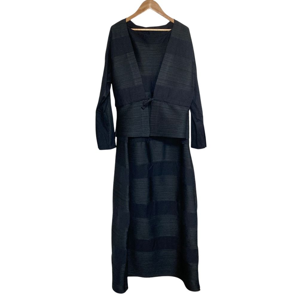 美品 PLEATS PLEASE ISSEY MIYAKE プリーツプリーズ イッセイミヤケ バウンスショートカーディガン ワンピース アンサンブル ブラック レディース 古着 中古 USED