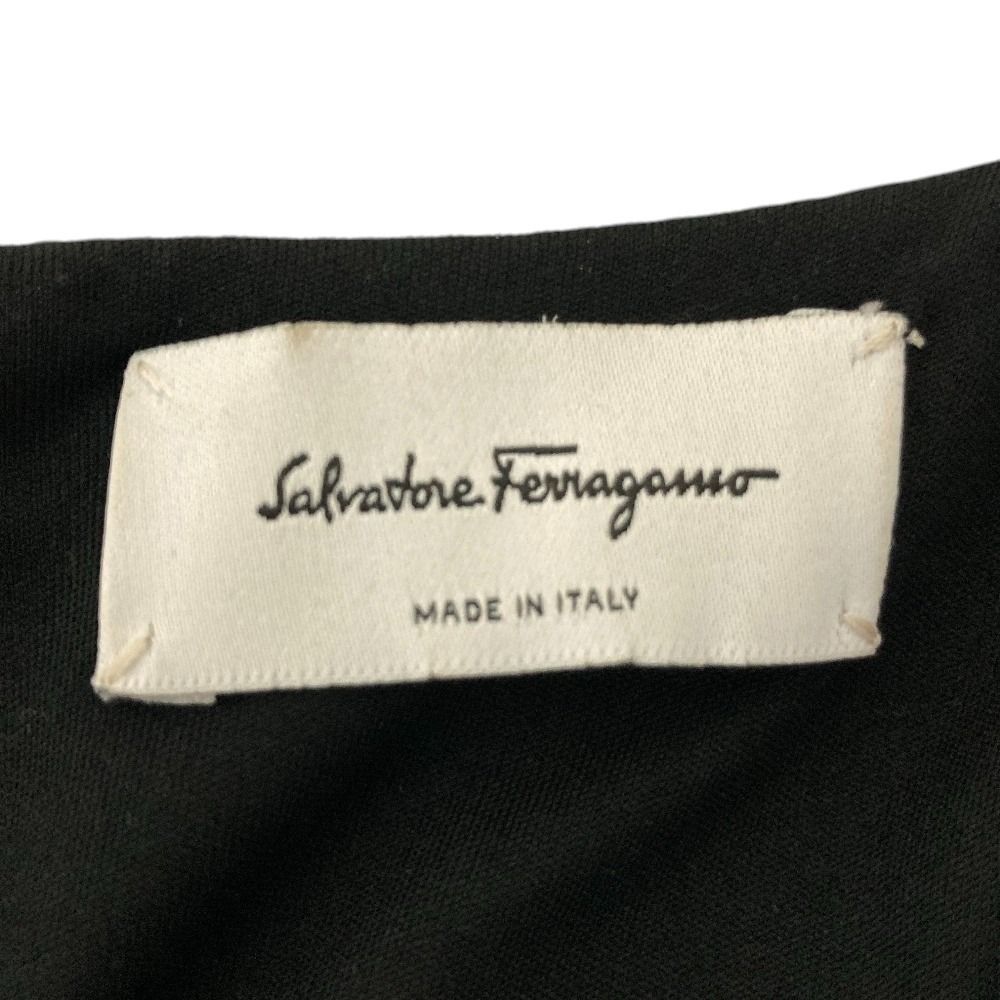美品 Salvatore Ferragamo サルヴァトーレフェラガモ ストレッチ