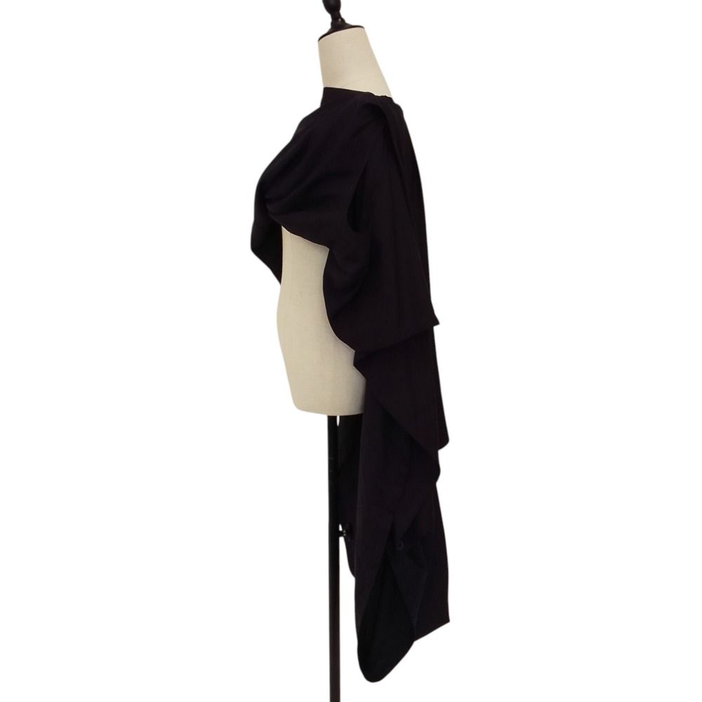 美品 24AW ISSEY MIYAKE イッセイミヤケ カットアウトデザイン 変形