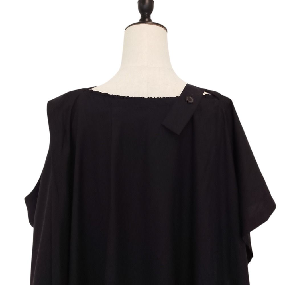 美品 24AW ISSEY MIYAKE イッセイミヤケ カットアウトデザイン 変形