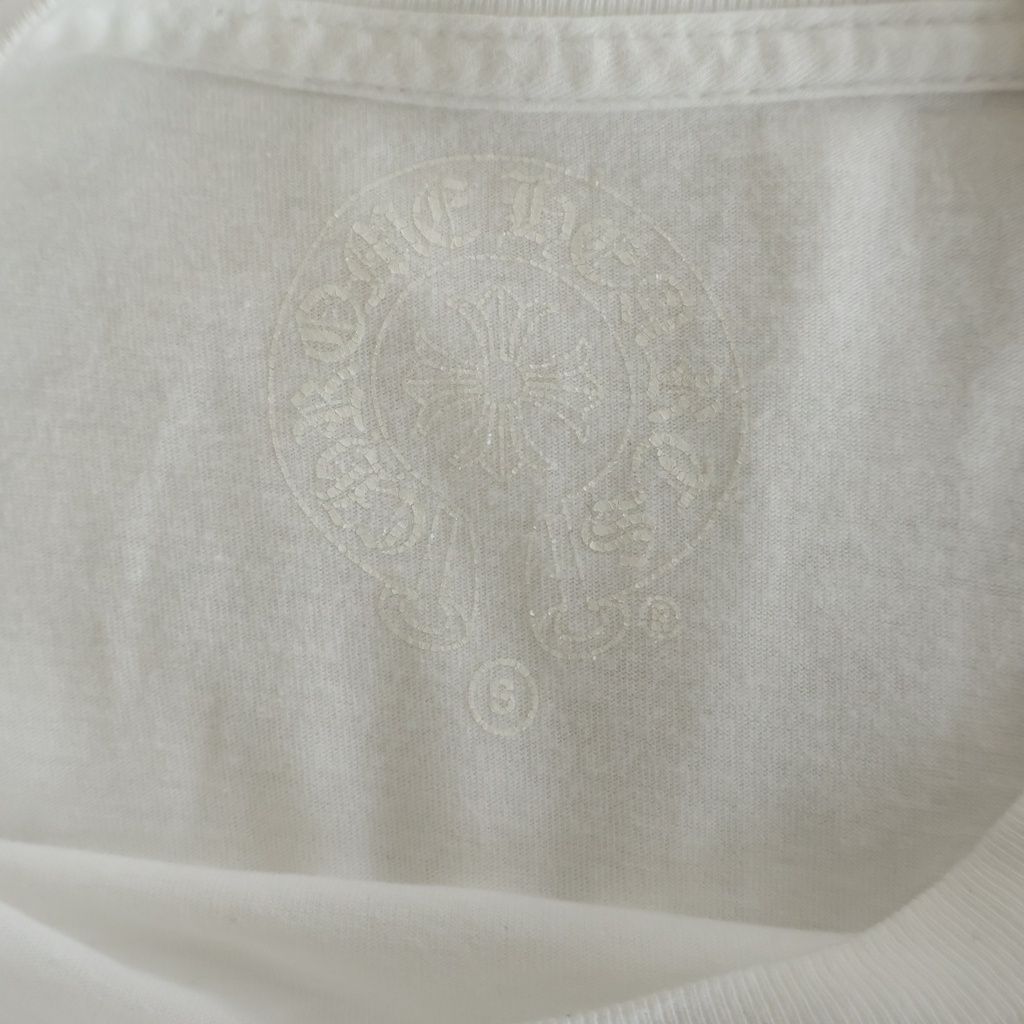 CHROME HEARTS (クロムハーツ) CHクロス TEE バックプリント 長袖Tシャツ カットソー ロングスリーブ ホワイト CHROME HEARTS (クロムハーツ) CHクロス TEE バックプリント 長袖Tシャツ カットソー ロングスリーブ ホワイト