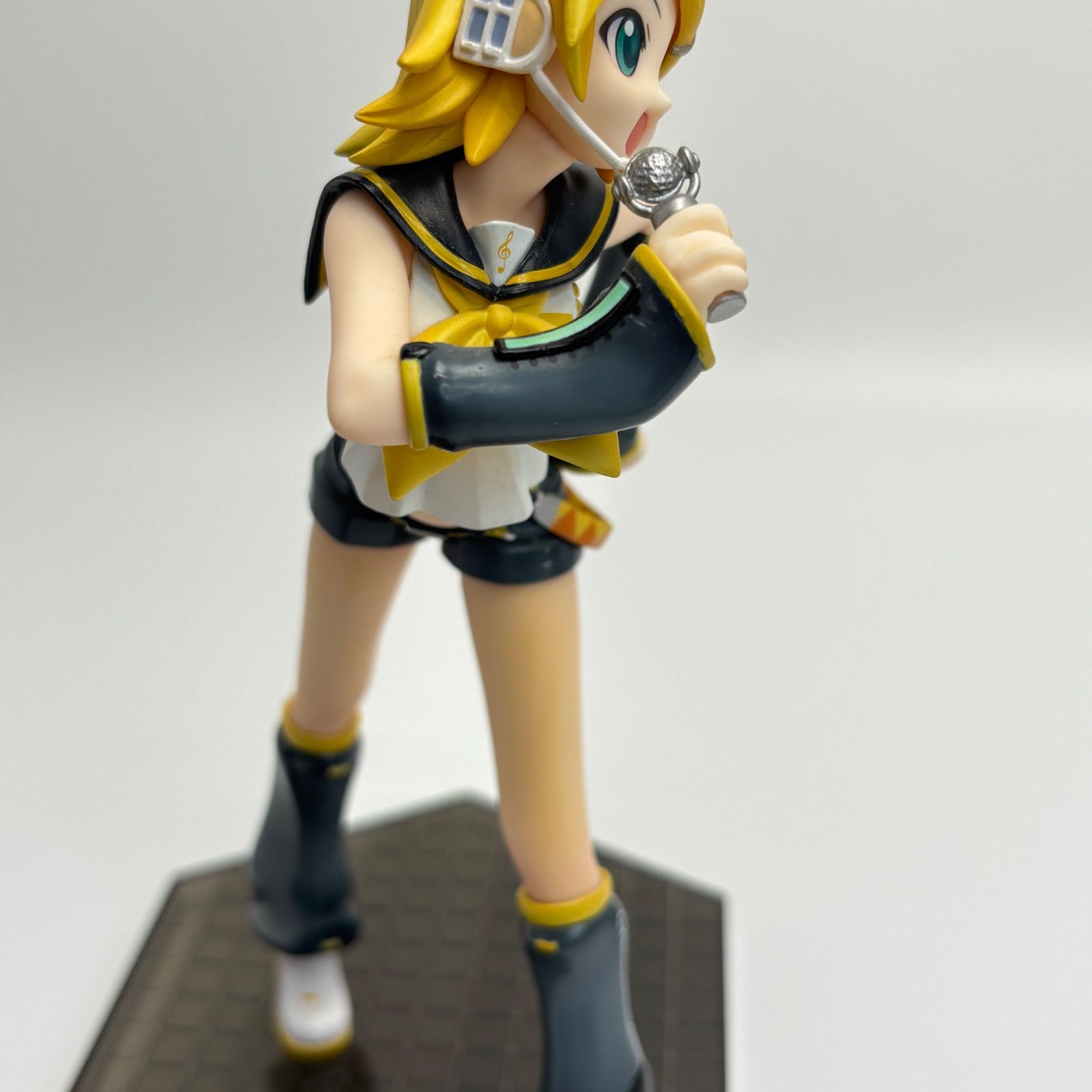鏡音リン キャラクターボーカルシリーズ 1/8スケールフィギュア グッドスマイル 鏡音リン 1/8スケール フィギュア キャラクターボーカルシリーズ02