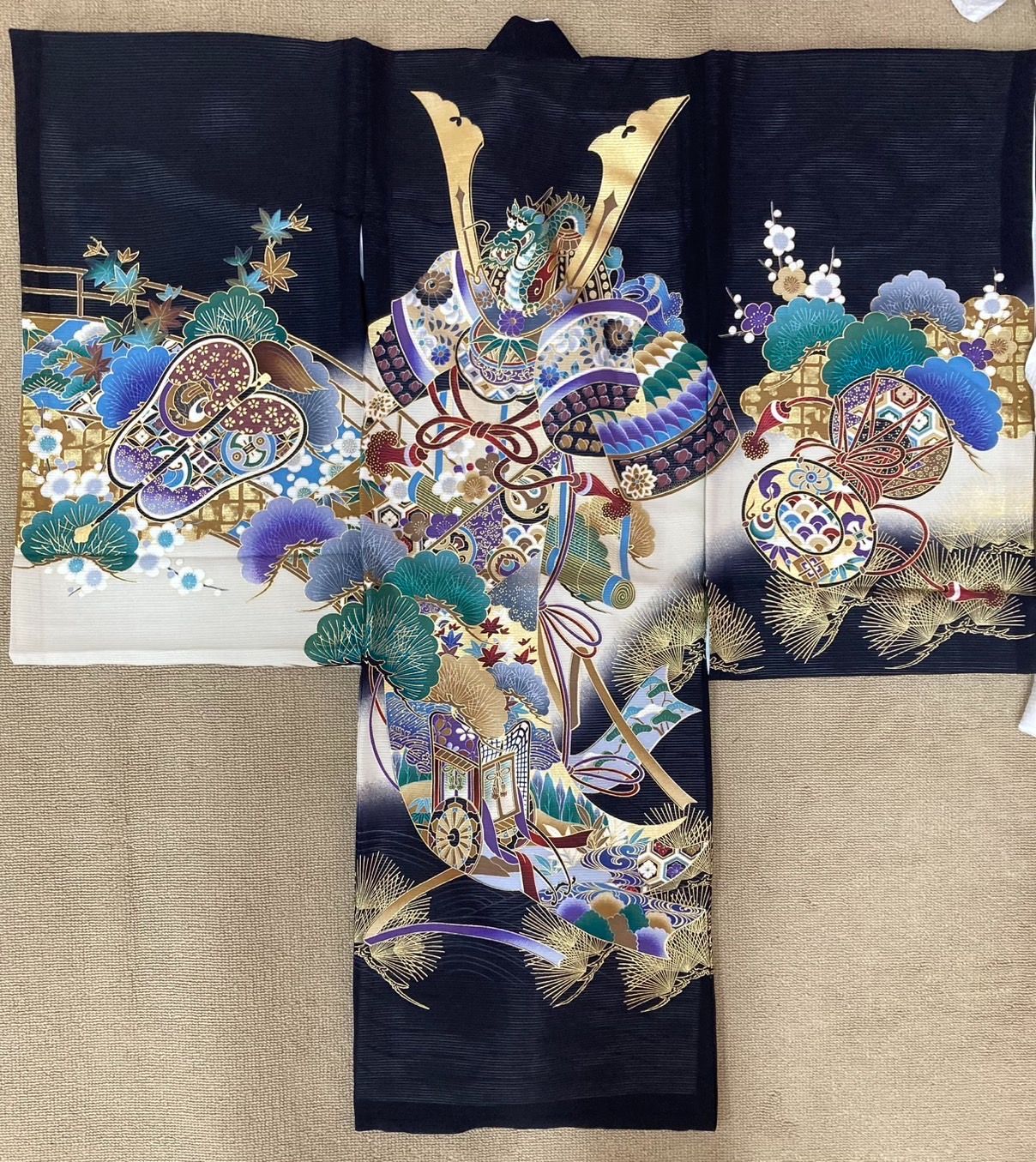 お宮参り 産着 男児 のしめ 絽 正絹 黒地 兜 御所車 NO260629-11