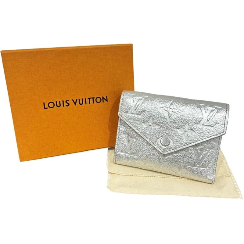 LOUIS VUITTON ルイヴィトン ポルトフォイユ ヴィクトリーヌ M26896