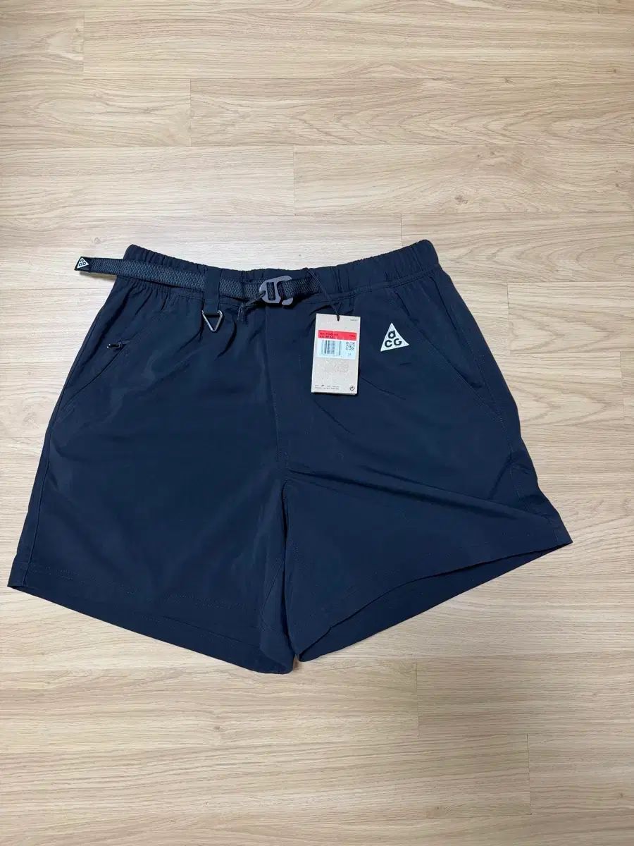 出品 NIKE ACG ハイキング ショーツ パンツ ハーフパンツ L 新品