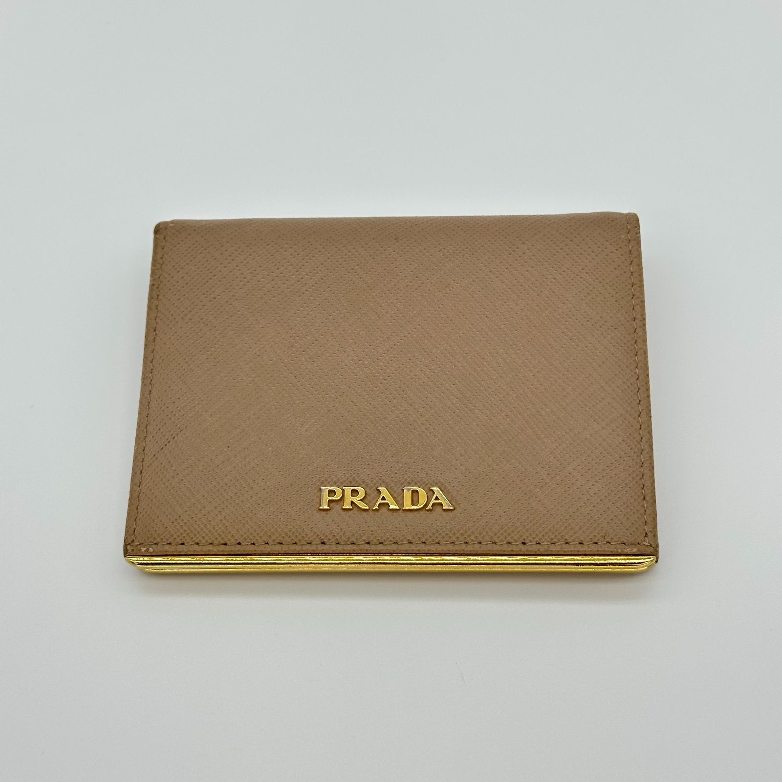 PRADA プラダ 二つ折り財布 1MV204 ベージュレザー ユニセックス コンパクト財布 サイズ B ランク