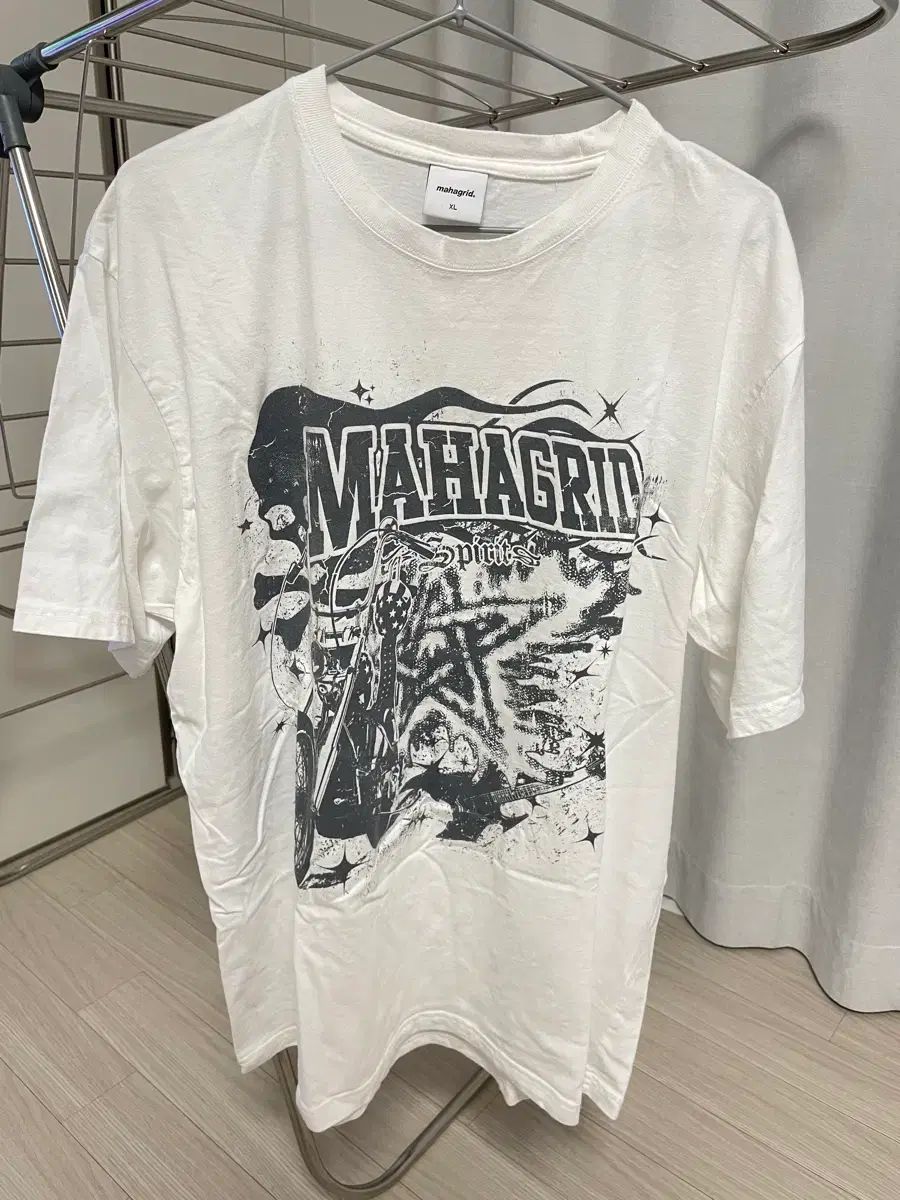 マハグリッド 半袖Tシャツ 4種 (L XL) まとめ売り 7,408円