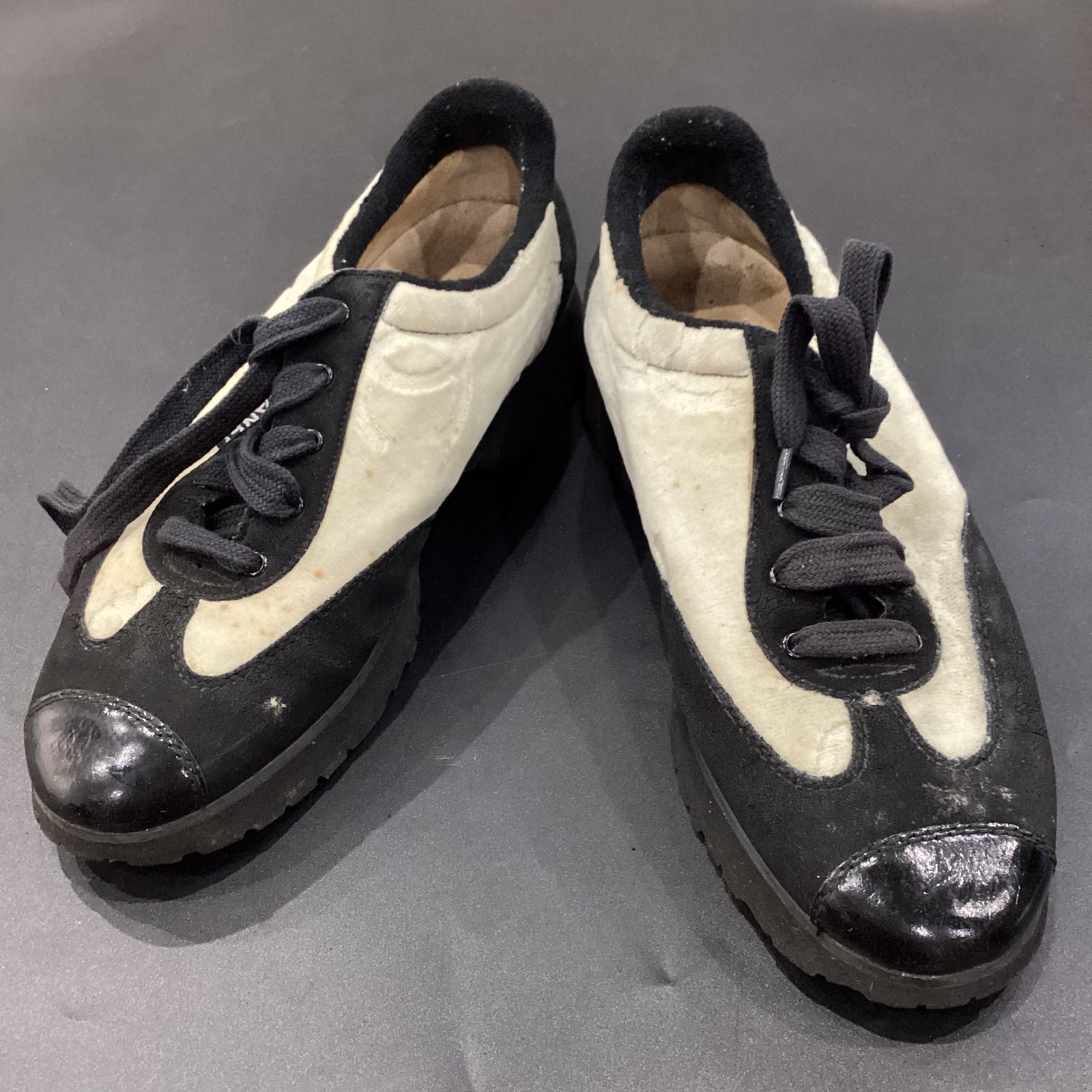 シャネル 　 スニーカー B26062249