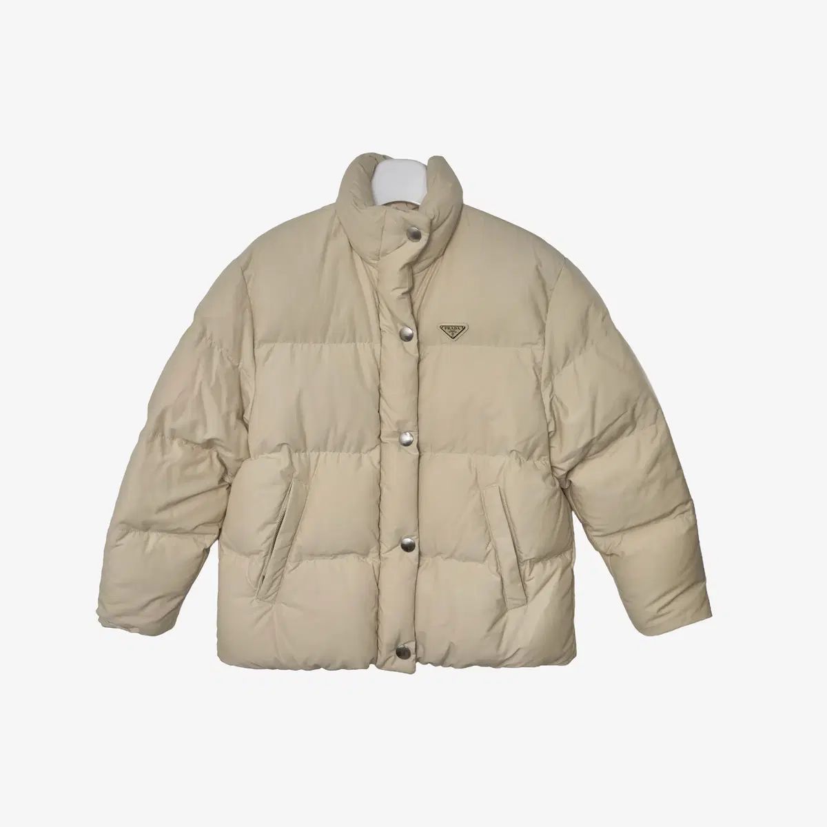 未使用 PRADA プラダ 三角 ロゴ テクニカル ダウン ジャケット 38 ベージュ QU3JHD13