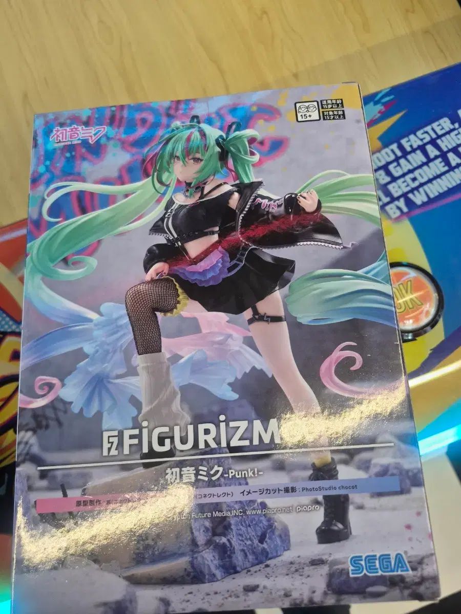 SEGA 初音ミク パンク・ロック フィギュア 初音ミク フィギュア