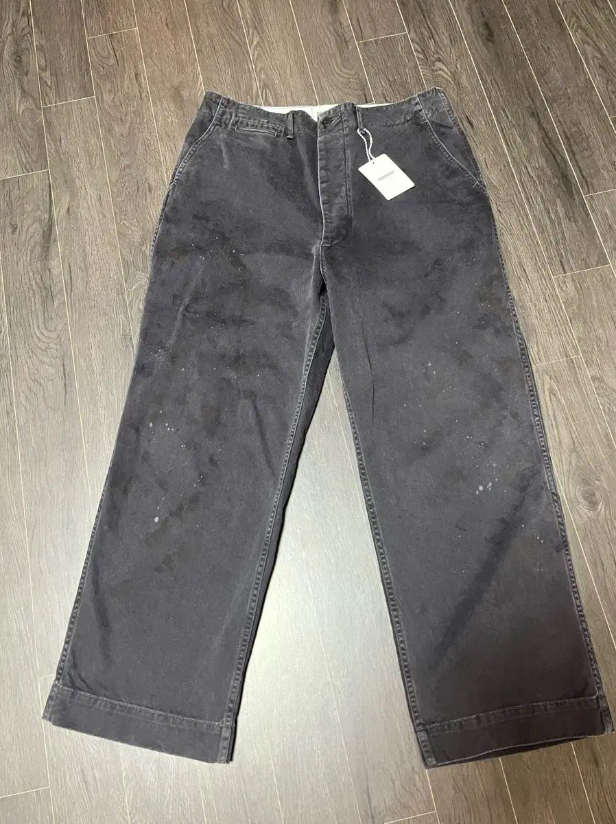 BOWWOW BLACK WORK TROUSERS AGED XL