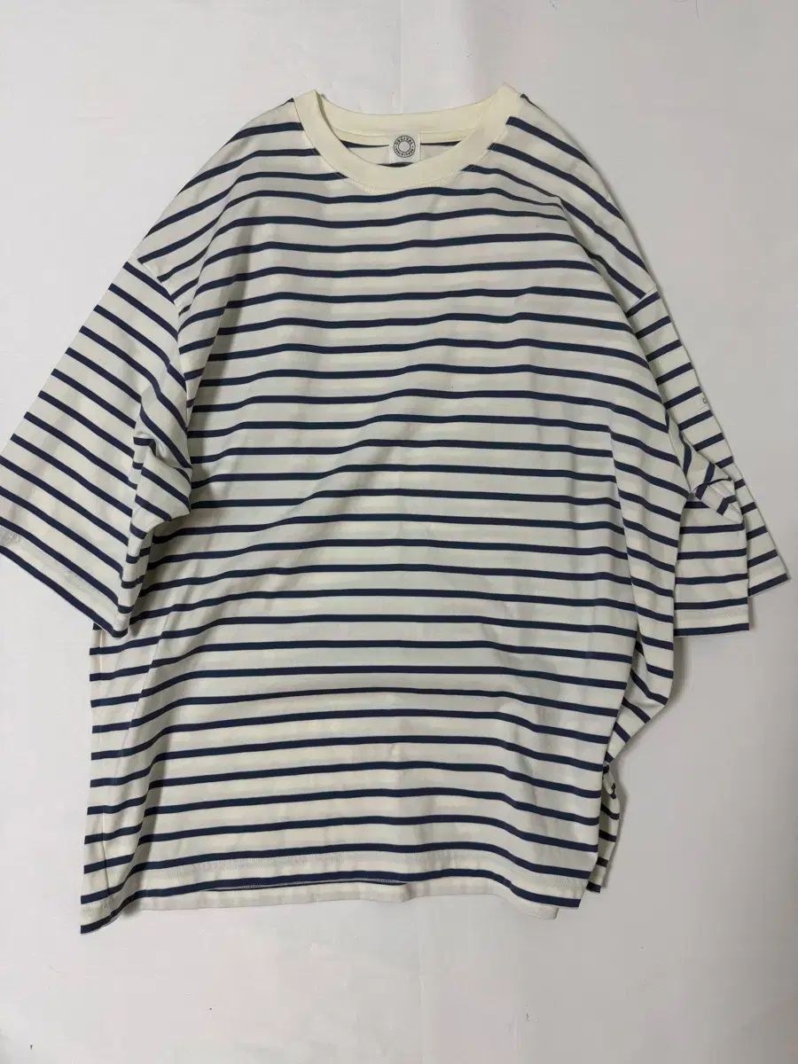 オルチバル(Oricival) オーバーサイズ ストライプ Tシャツ