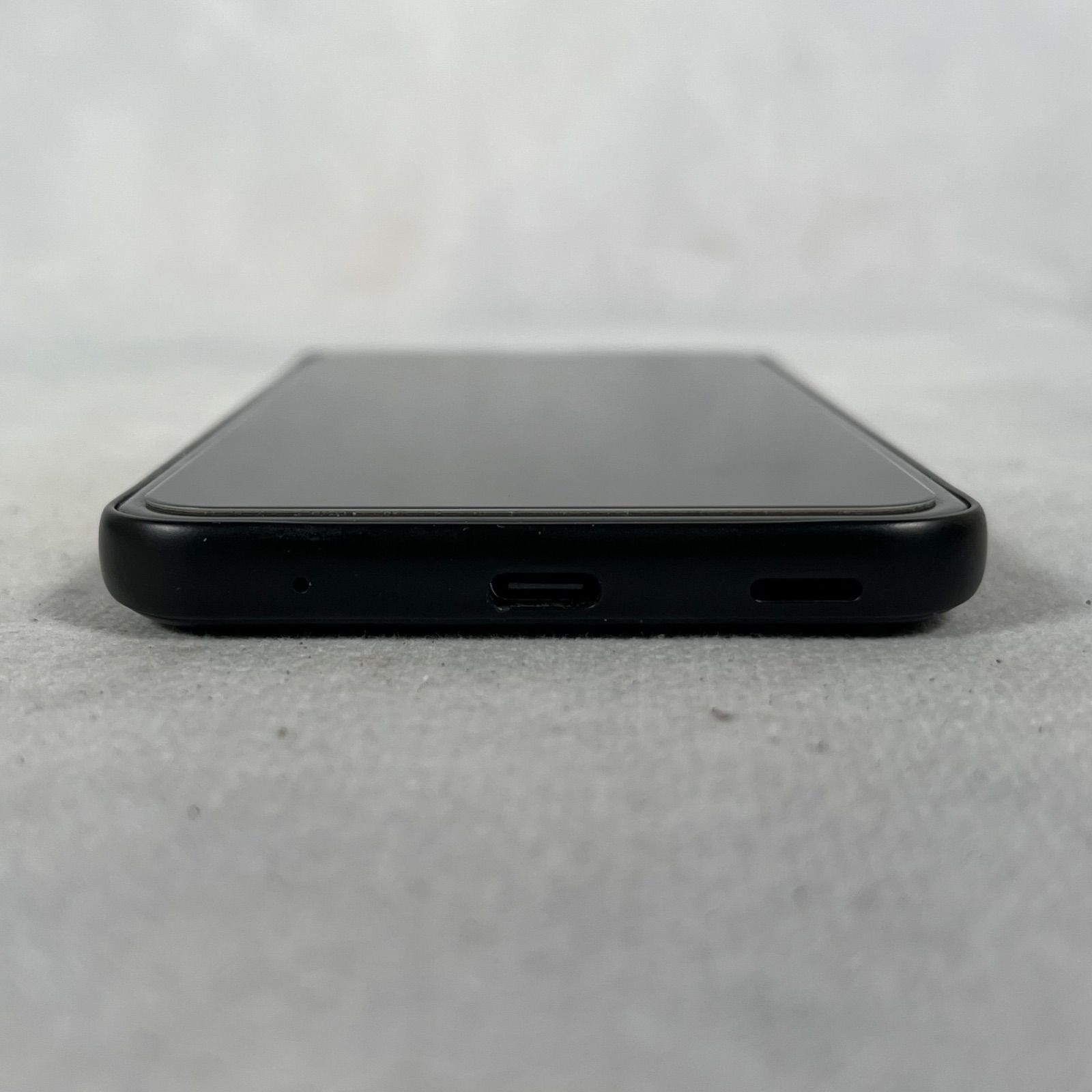 arrows スマートフォン ブラック【通電〇】中古 - メルカリ