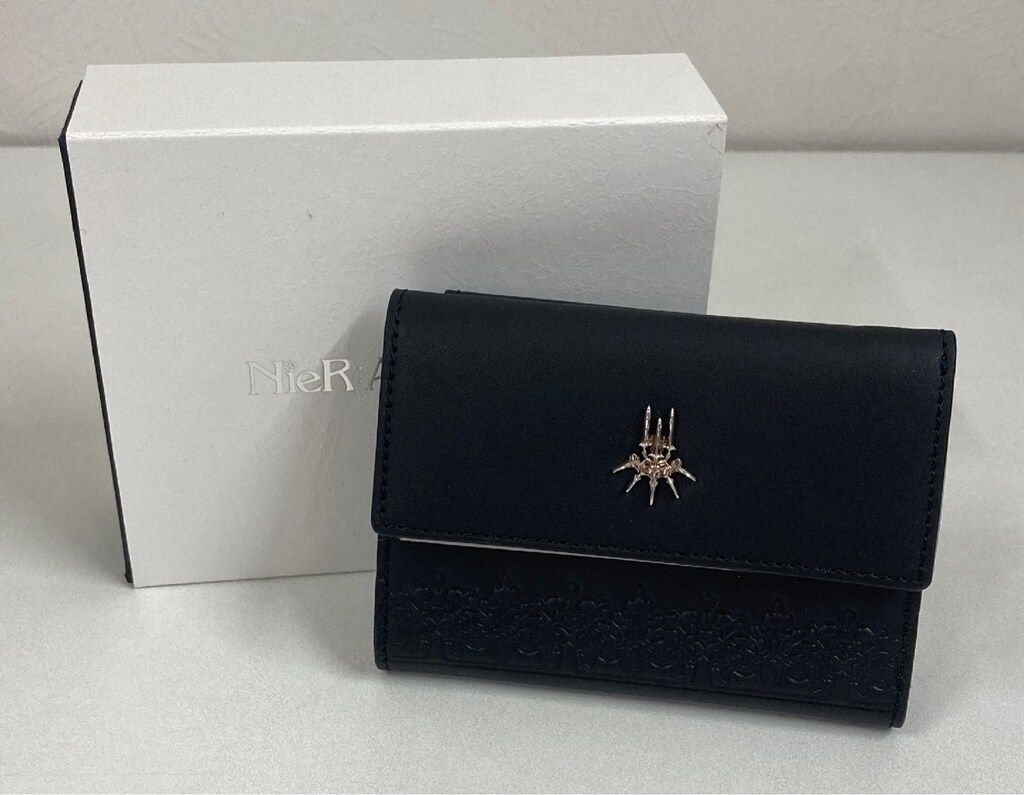 スクウェア・エニックス 財布 YoRHa