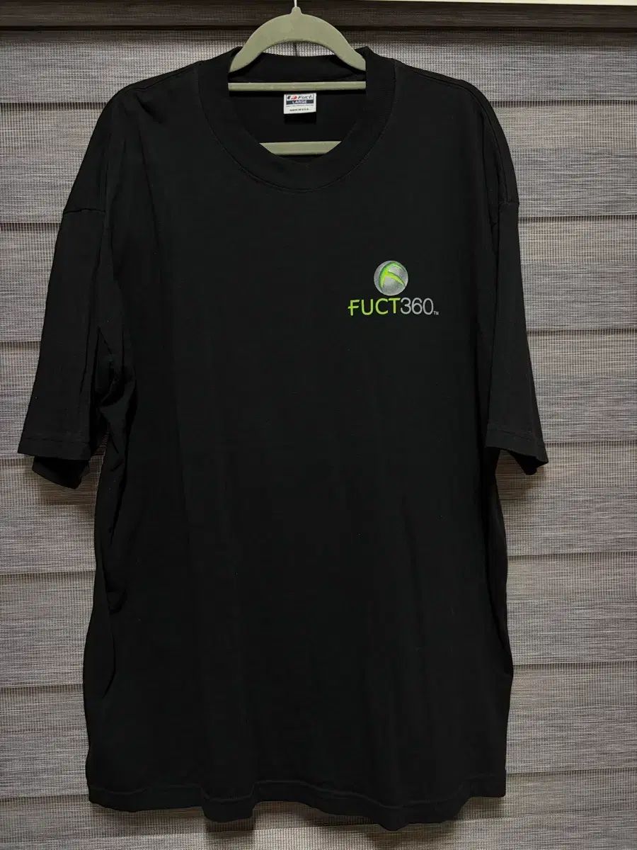 L) fuct 퍽트 エクスボックス 360 Tシャツ