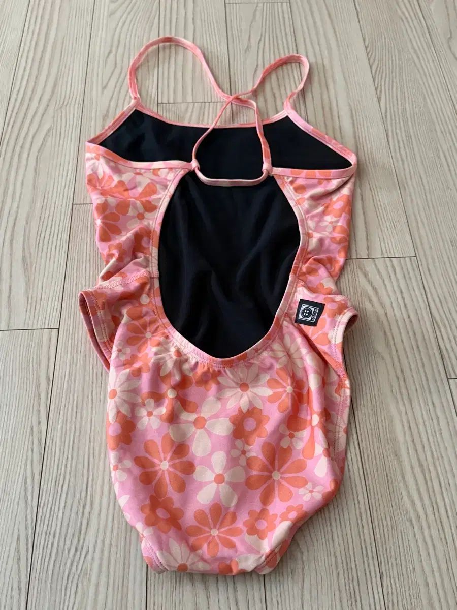 JOLYN ブレンダン 30 水着
