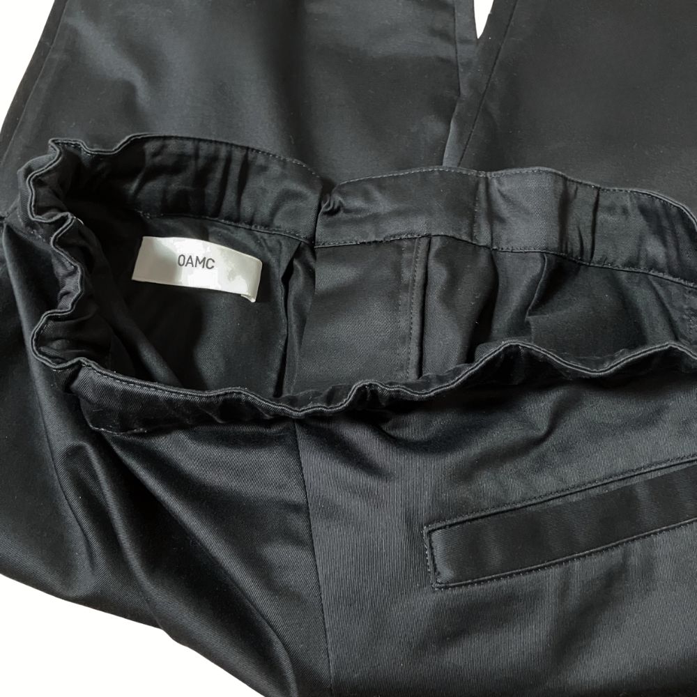OAMC ベルト付き クロップドパンツ ジップポケット ブラック XS S M